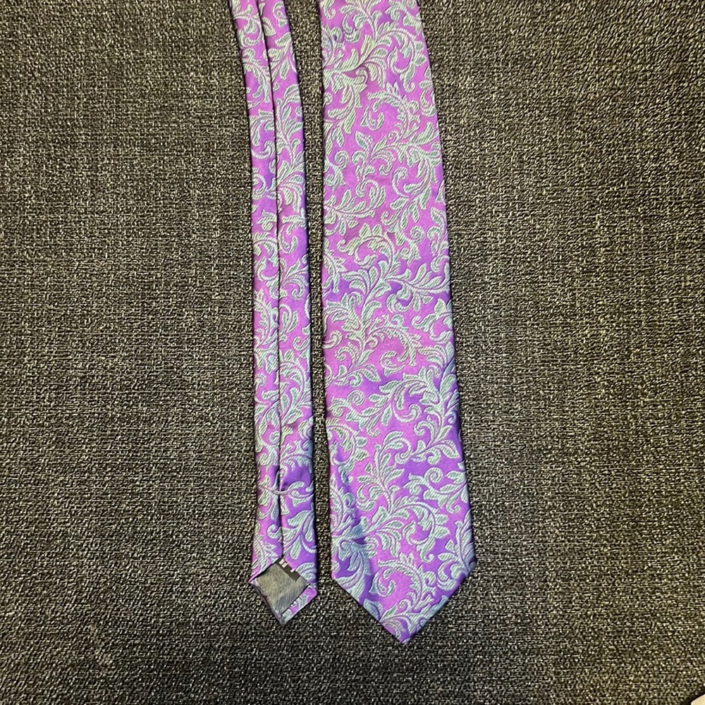 Ermenegildo Zegna Silk Tie in Purple Paisley Pattern